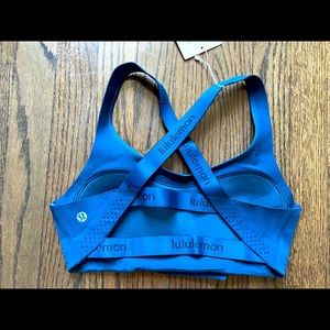 Lululemon adapt the strap bra